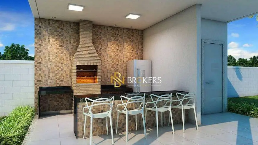 Foto 4 de Apartamento com 2 Quartos à venda, 42m² em Uberaba, Curitiba