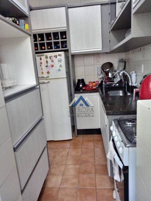 Foto 3 de Apartamento com 3 Quartos à venda, 75m² em Centro, Londrina