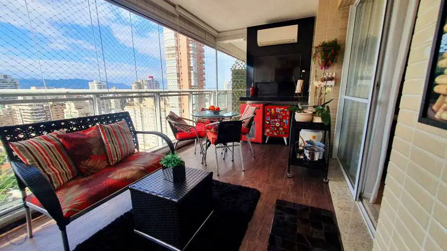 Foto 1 de Apartamento com 3 Quartos à venda, 181m² em Gonzaga, Santos