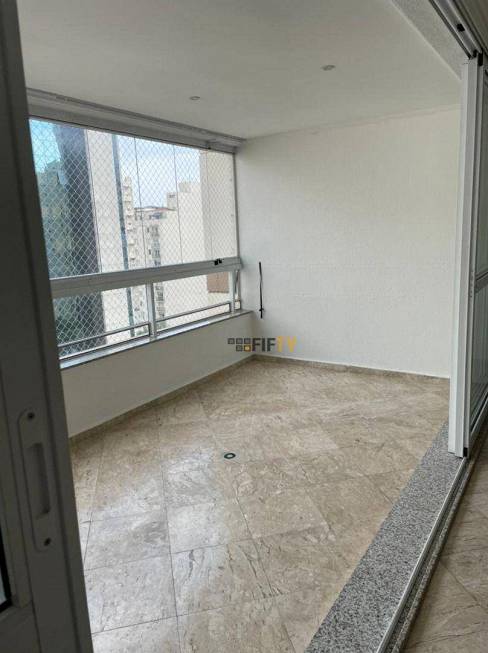 Foto 5 de Apartamento com 3 Quartos para alugar, 146m² em Itaim Bibi, São Paulo