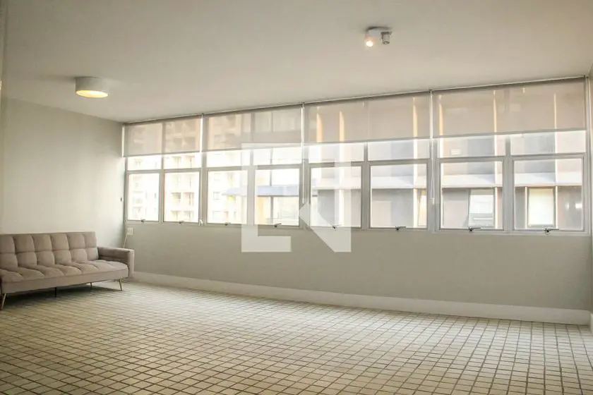Foto 5 de Apartamento com 3 Quartos para alugar, 150m² em Itaim Bibi, São Paulo