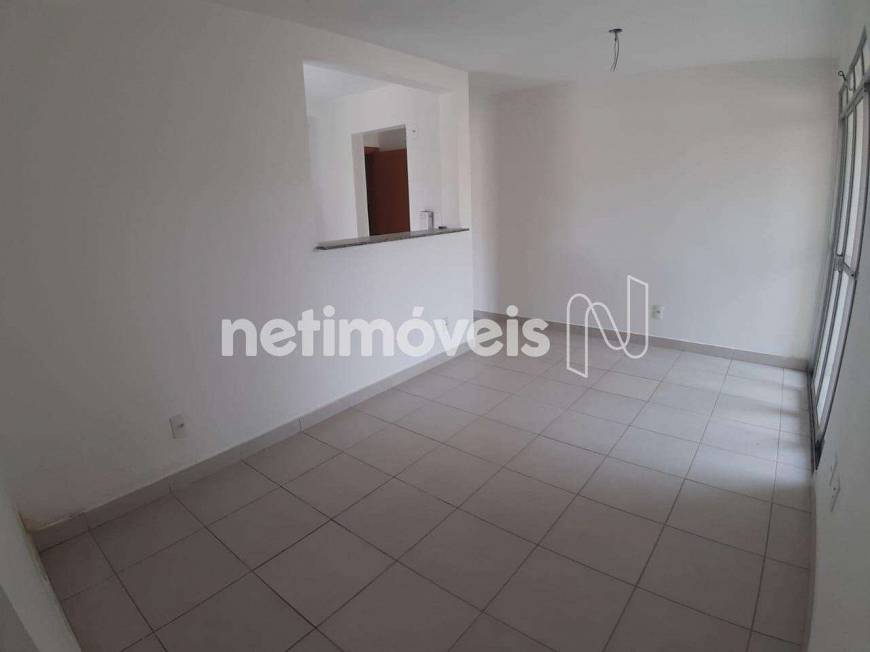 Foto 2 de Apartamento com 3 Quartos à venda, 66m² em Jardim Alterosa, Vespasiano