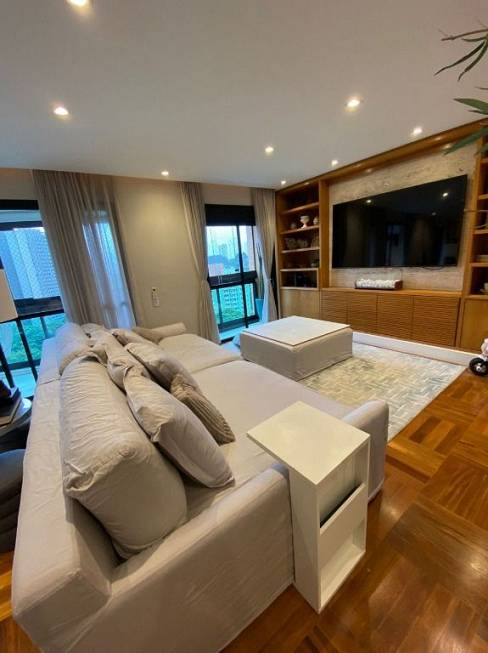 Foto 1 de Apartamento com 3 Quartos à venda, 191m² em Morumbi, São Paulo