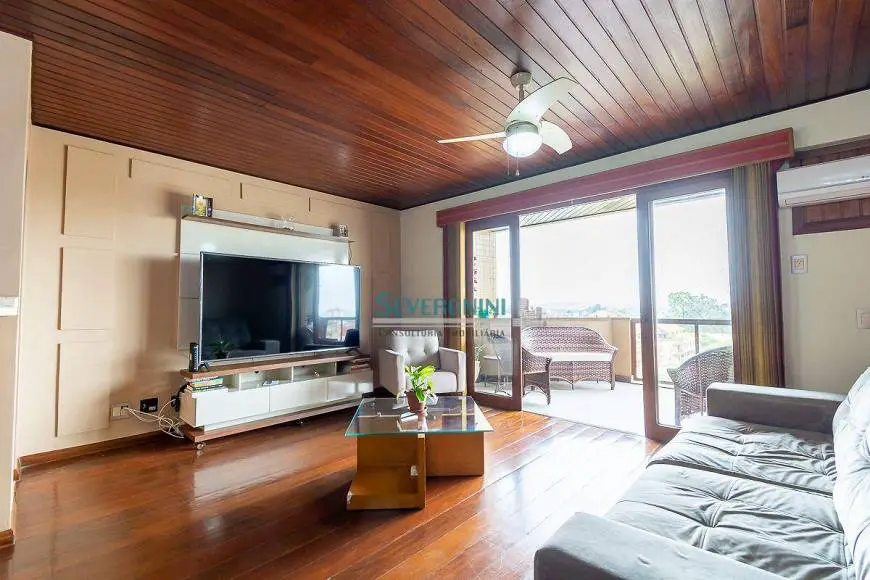 Foto 3 de Apartamento com 3 Quartos à venda, 178m² em Vila Eunice Nova, Cachoeirinha