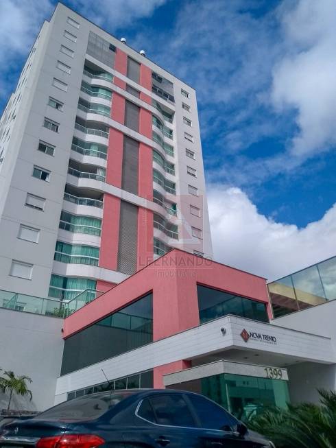 Foto 1 de Apartamento com 3 Quartos à venda, 205m² em Vila Nova, Blumenau