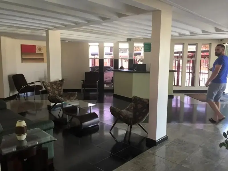 Foto 2 de Apartamento com 3 Quartos para alugar, 100m² em Vila Olegario Pinto, Caldas Novas