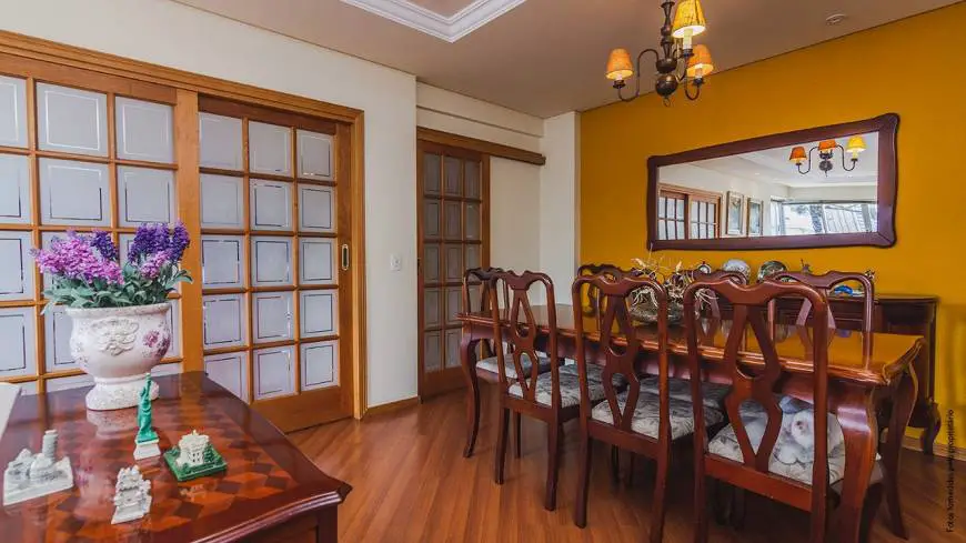 Foto 1 de Apartamento com 4 Quartos à venda, 221m² em Água Verde, Curitiba