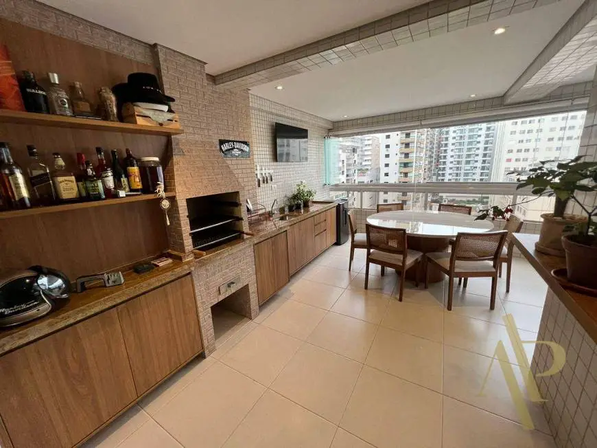 Foto 1 de Apartamento com 4 Quartos à venda, 205m² em Canto do Forte, Praia Grande
