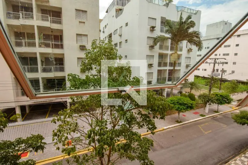 Foto 5 de Apartamento com 4 Quartos para alugar, 130m² em Enseada, Guarujá