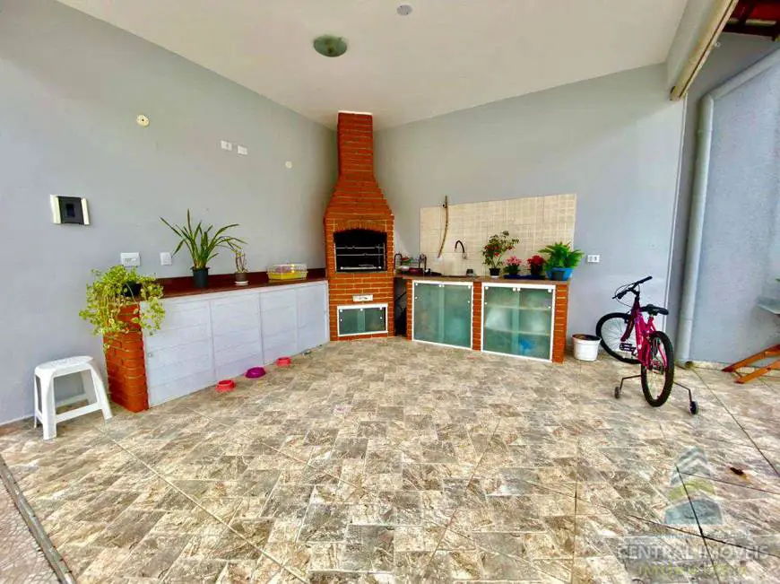Foto 1 de Casa com 3 Quartos à venda, 188m² em Balneario Florida, Praia Grande