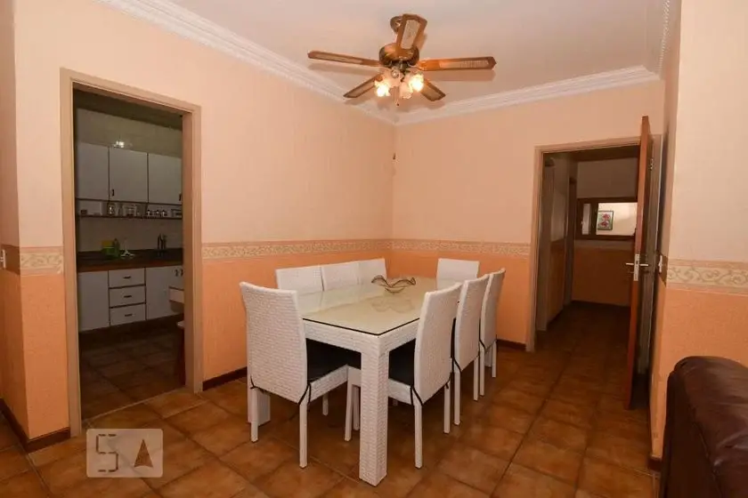 Foto 2 de Casa com 3 Quartos para alugar, 150m² em Enseada, Guarujá