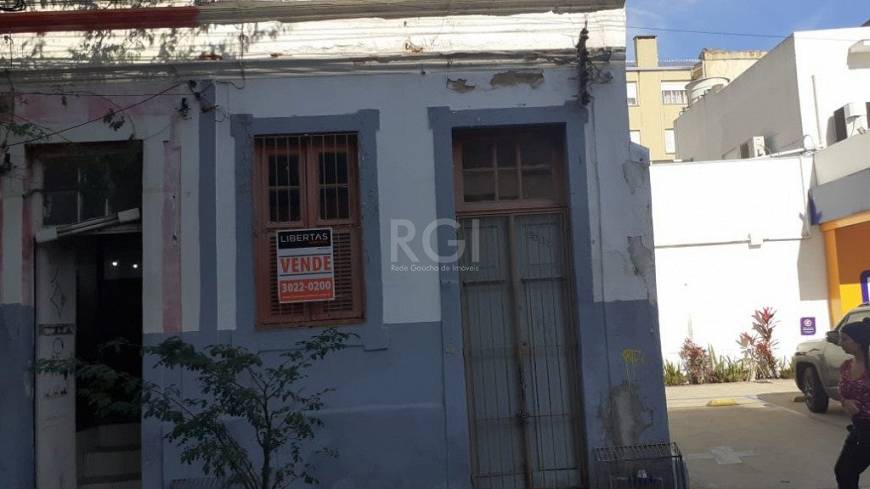 Foto 2 de Casa com 3 Quartos à venda, 87m² em Floresta, Porto Alegre