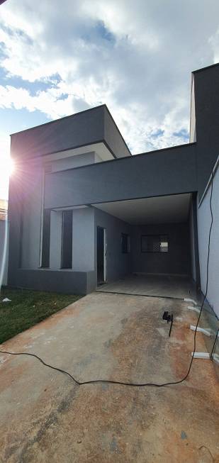 Foto 2 de Casa com 3 Quartos à venda, 120m² em Jardim Novo Mundo, Goiânia