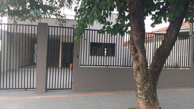 Foto 1 de Casa com 3 Quartos à venda, 108m² em Jardim Shangri La, Londrina