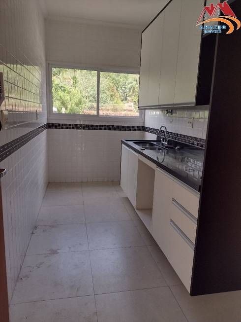 Foto 2 de Casa de Condomínio com 3 Quartos para alugar, 135m² em Granja Viana, Cotia