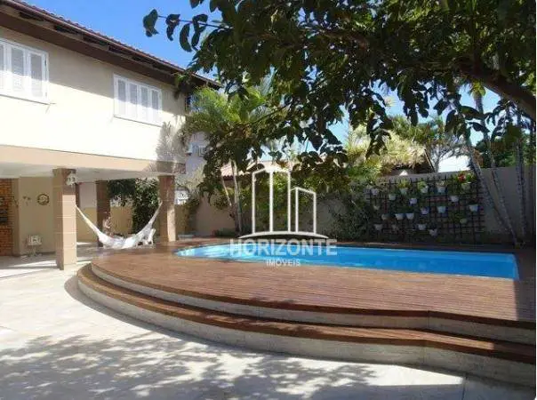Foto 1 de Casa de Condomínio com 4 Quartos à venda, 399m² em Ingleses do Rio Vermelho, Florianópolis