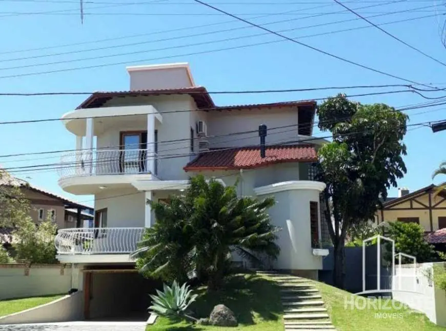 Foto 1 de Casa de Condomínio com 4 Quartos à venda, 487m² em Ingleses do Rio Vermelho, Florianópolis