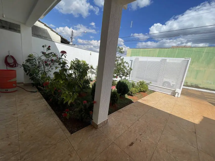 Foto 1 de Casa de Condomínio com 4 Quartos para alugar, 300m² em Vicente Pires, Brasília