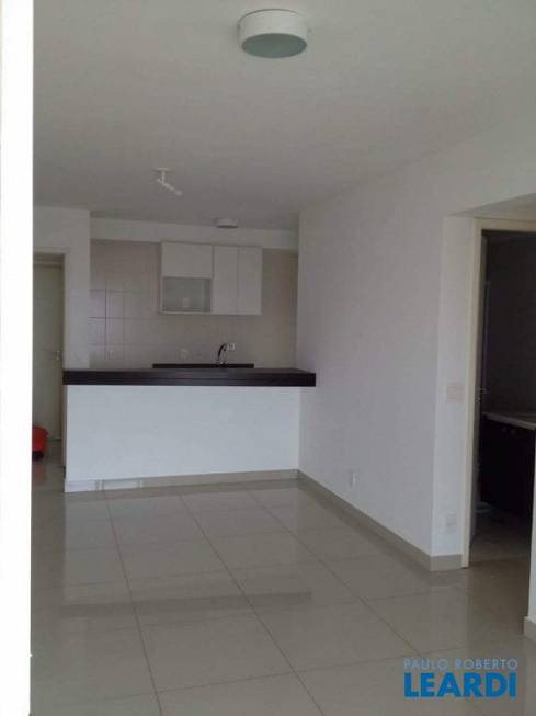 Foto 4 de Apartamento com 1 Quarto à venda, 51m² em Consolação, São Paulo