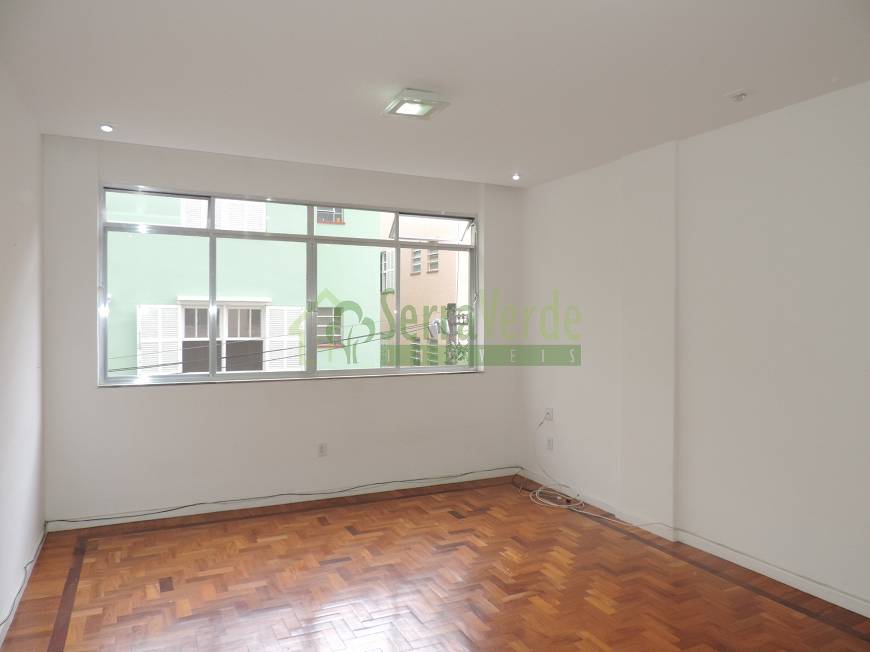 Foto 1 de Apartamento com 2 Quartos para alugar, 80m² em Centro, Petrópolis