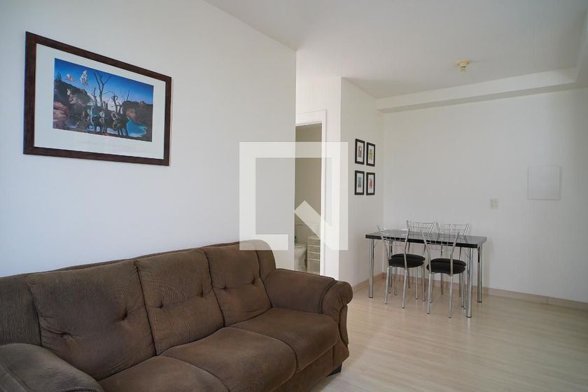 Foto 2 de Apartamento com 2 Quartos para alugar, 48m² em Sarandi, Porto Alegre