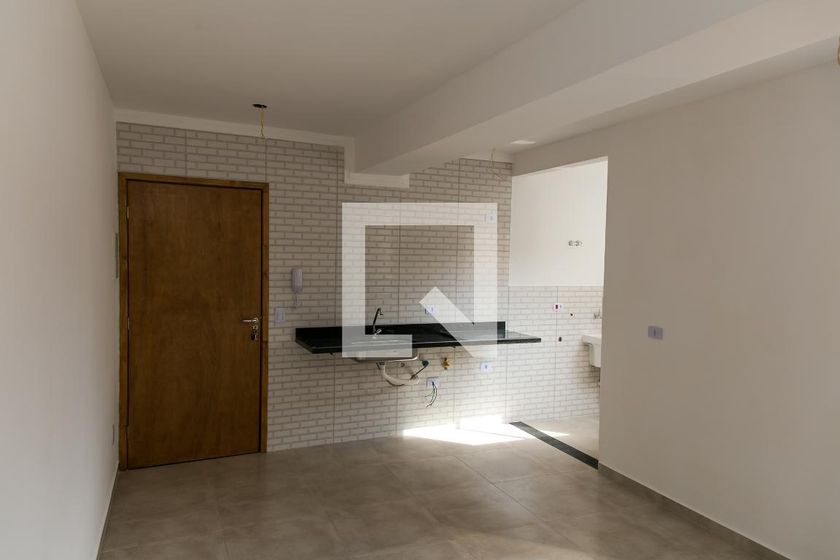 Foto 2 de Apartamento com 2 Quartos para alugar, 45m² em Vila Gustavo, São Paulo