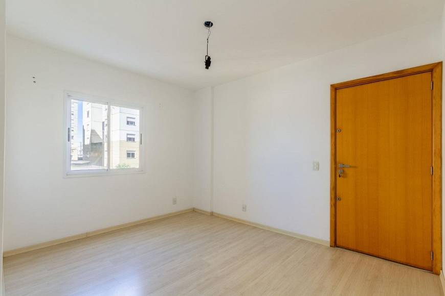 Foto 3 de Apartamento com 2 Quartos à venda, 73m² em Vila Vista Alegre, Cachoeirinha