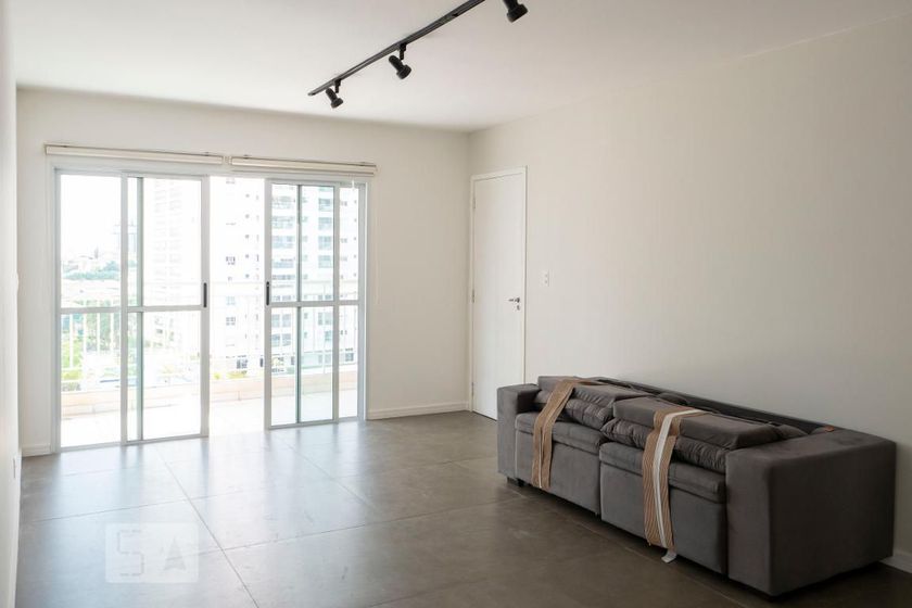 Foto 1 de Apartamento com 3 Quartos para alugar, 80m² em Aclimação, São Paulo