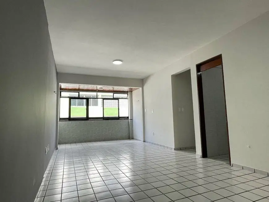 Foto 1 de Apartamento com 3 Quartos para alugar, 110m² em Cabo Branco, João Pessoa