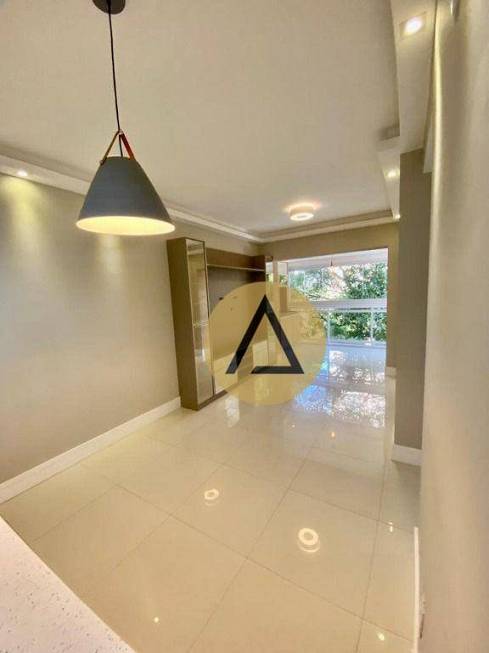 Foto 2 de Apartamento com 3 Quartos à venda, 78m² em Glória, Macaé