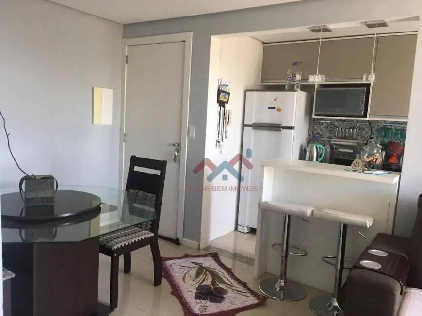 Foto 4 de Apartamento com 3 Quartos à venda, 69m² em Marechal Rondon, Canoas