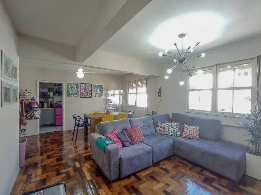 Foto 1 de Apartamento com 3 Quartos à venda, 67m² em Petrópolis, Porto Alegre