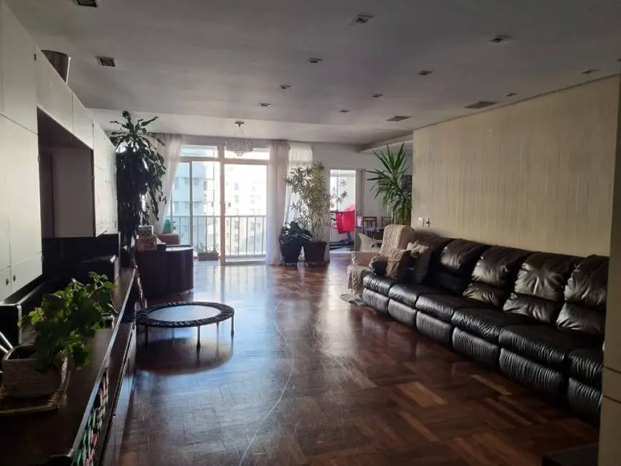 Foto 1 de Apartamento com 3 Quartos à venda, 210m² em Santa Cecília, São Paulo