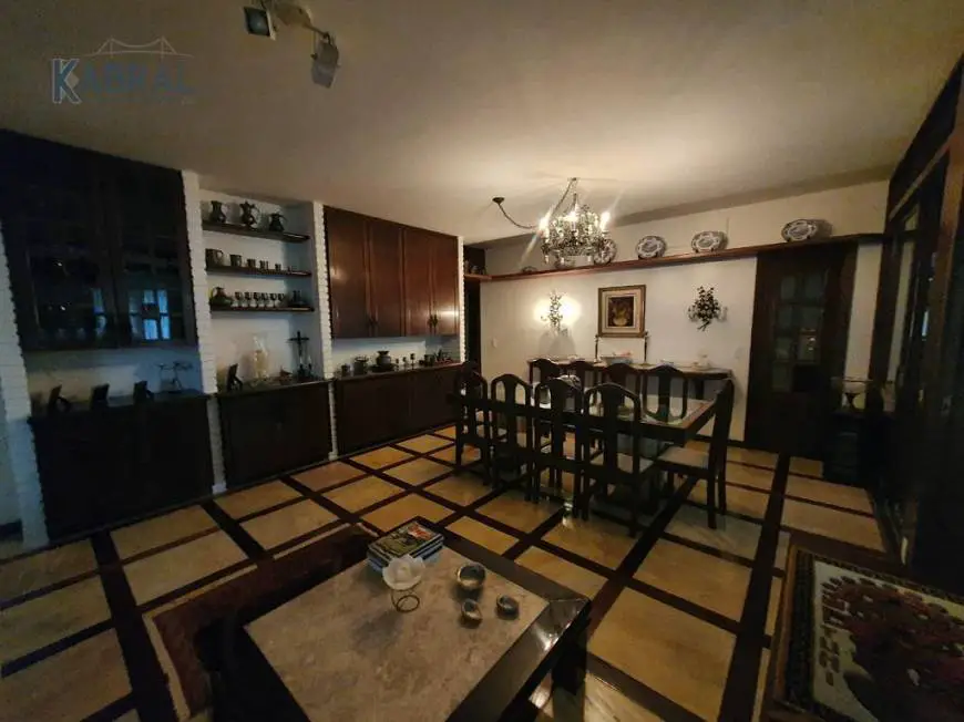 Foto 1 de Apartamento com 4 Quartos para alugar, 264m² em Centro, Florianópolis