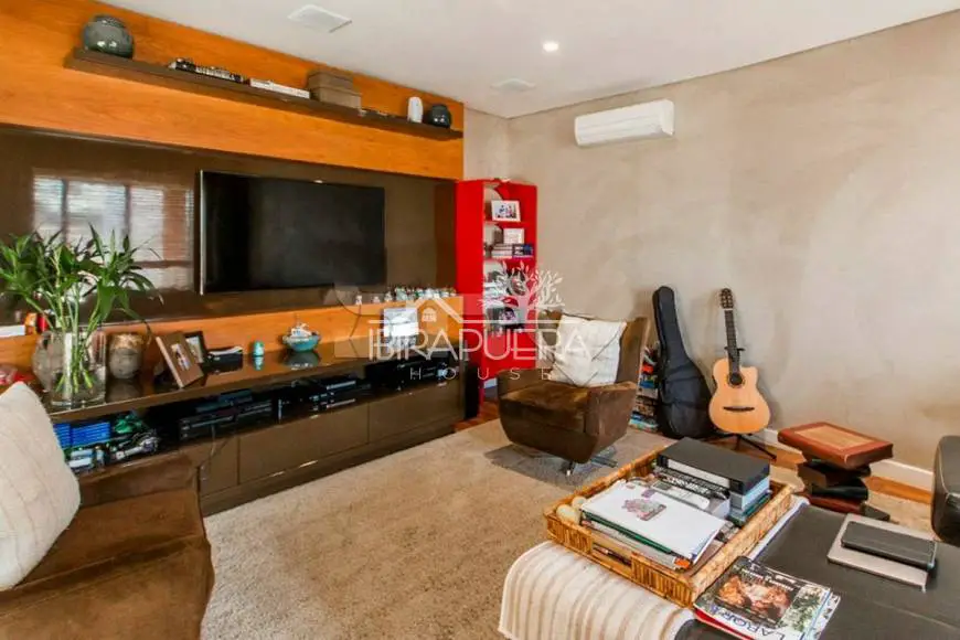Foto 5 de Apartamento com 4 Quartos à venda, 438m² em Itaim Bibi, São Paulo