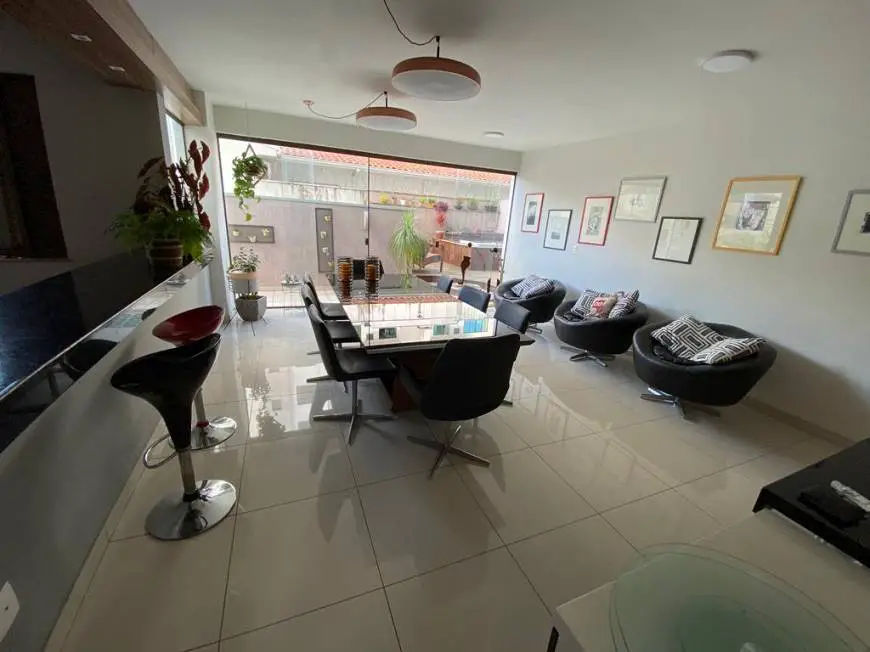 Foto 1 de Apartamento com 4 Quartos à venda, 203m² em Prado, Belo Horizonte