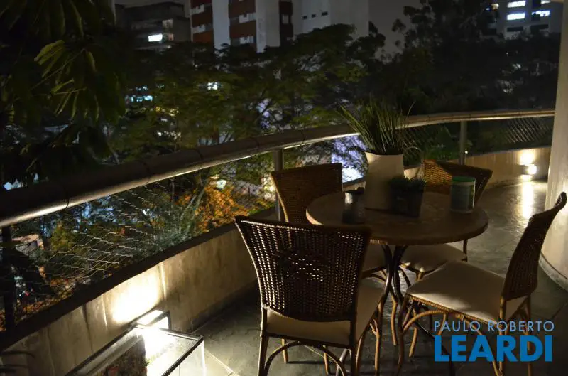 Foto 4 de Apartamento com 4 Quartos para venda ou aluguel, 294m² em Real Parque, São Paulo