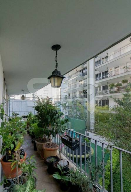Foto 3 de Apartamento com 5 Quartos à venda, 170m² em Moema, São Paulo