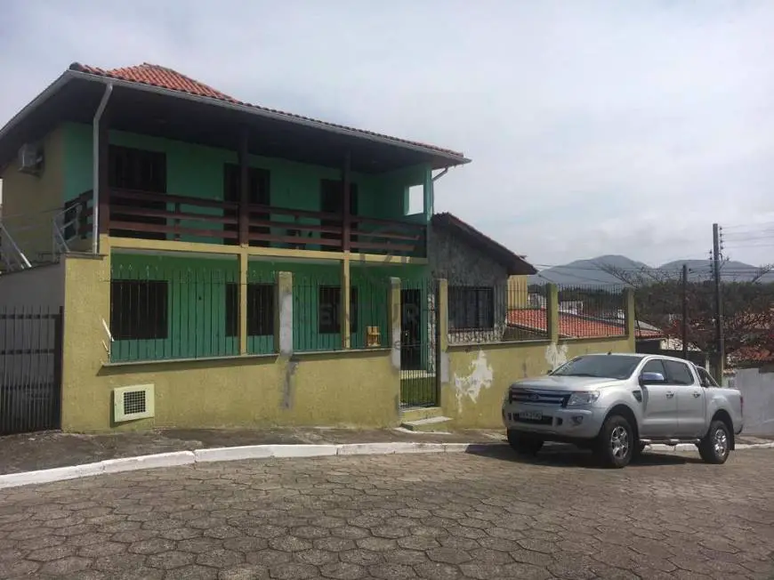 Foto 2 de Casa com 11 Quartos à venda, 302m² em Ingleses do Rio Vermelho, Florianópolis