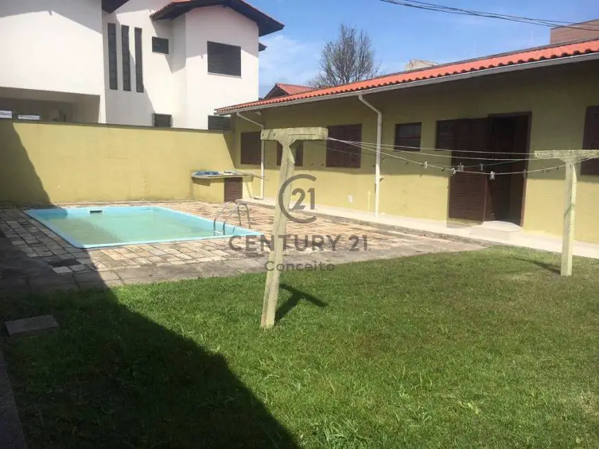 Foto 5 de Casa com 11 Quartos à venda, 302m² em Ingleses do Rio Vermelho, Florianópolis