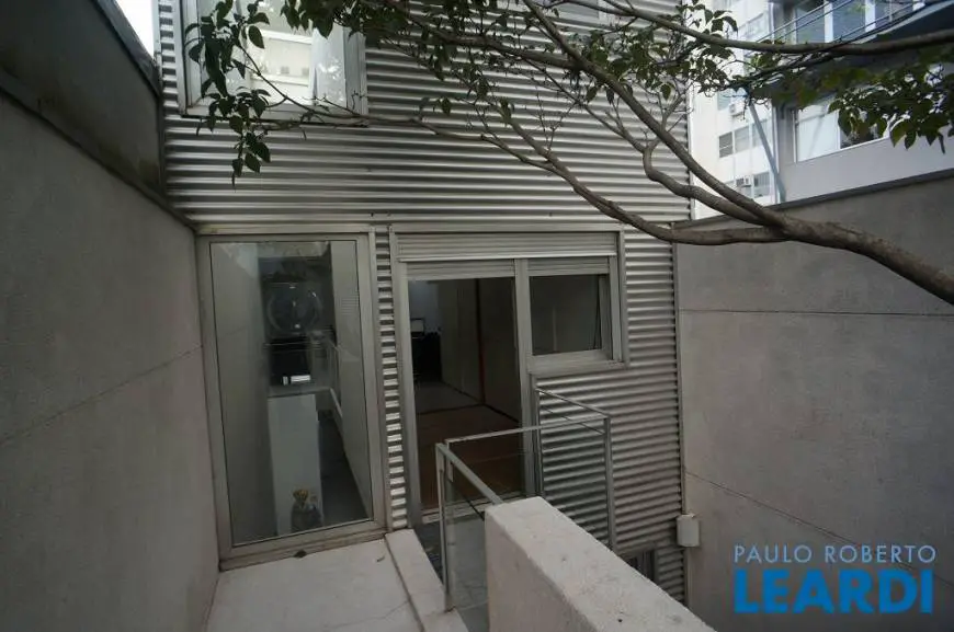 Foto 3 de Casa com 2 Quartos à venda, 130m² em Jardim Europa, São Paulo