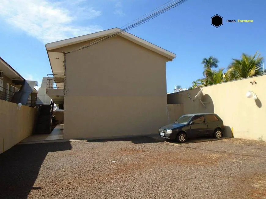 Foto 2 de Casa com 2 Quartos para alugar, 50m² em Vila Gloria, Campo Grande