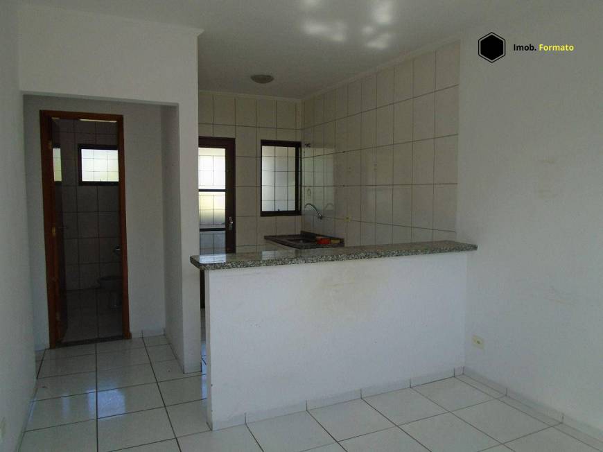 Foto 3 de Casa com 2 Quartos para alugar, 50m² em Vila Gloria, Campo Grande