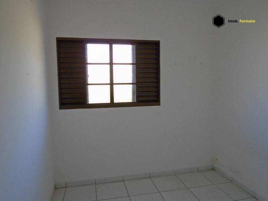 Foto 4 de Casa com 2 Quartos para alugar, 50m² em Vila Gloria, Campo Grande