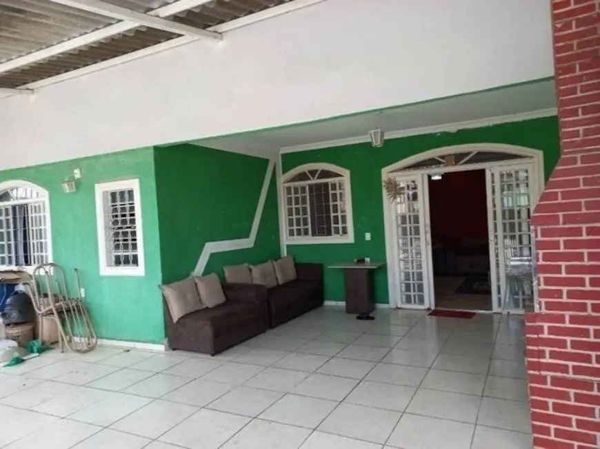Foto 1 de Casa com 3 Quartos à venda, 120m² em Maracangalha, Belém