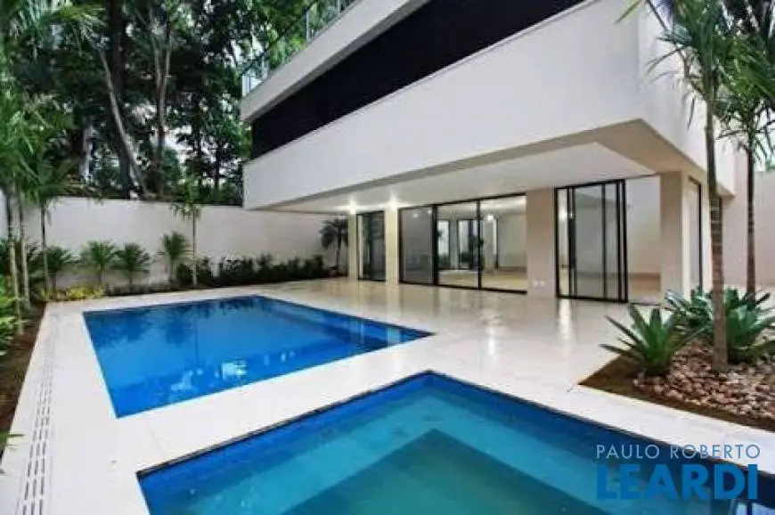 Foto 1 de Casa de Condomínio com 6 Quartos à venda, 1250m² em Jardim Paulistano, São Paulo