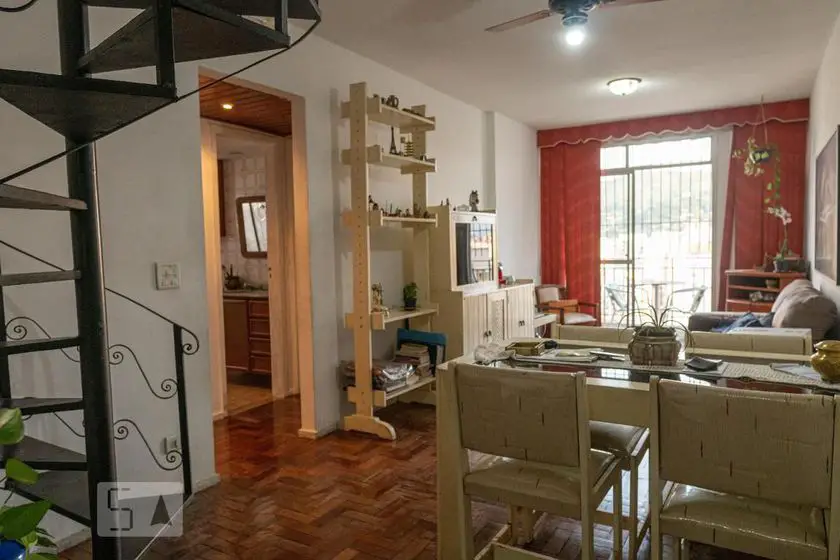 Foto 1 de Cobertura com 3 Quartos para alugar, 220m² em Icaraí, Niterói