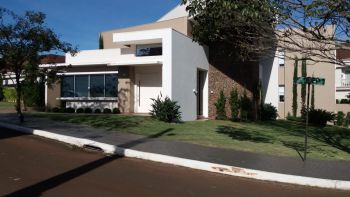 Foto 1 de Sobrado com 3 Quartos à venda, 420m² em Vila Yolanda, Foz do Iguaçu