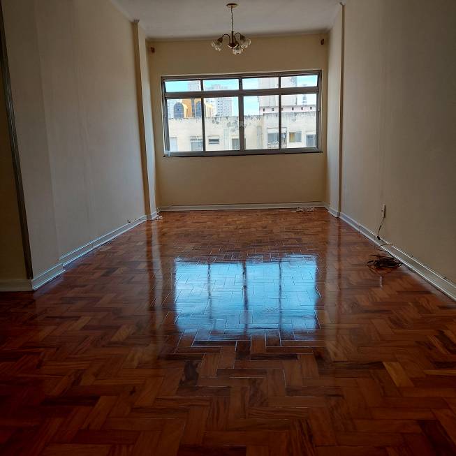 Foto 1 de Apartamento com 2 Quartos para alugar, 100m² em Aclimação, São Paulo