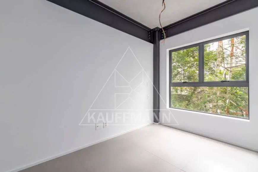 Foto 1 de Apartamento com 2 Quartos à venda, 77m² em Ibirapuera, São Paulo